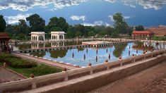 Shalimar Bagh (Shalimar Gardens) 