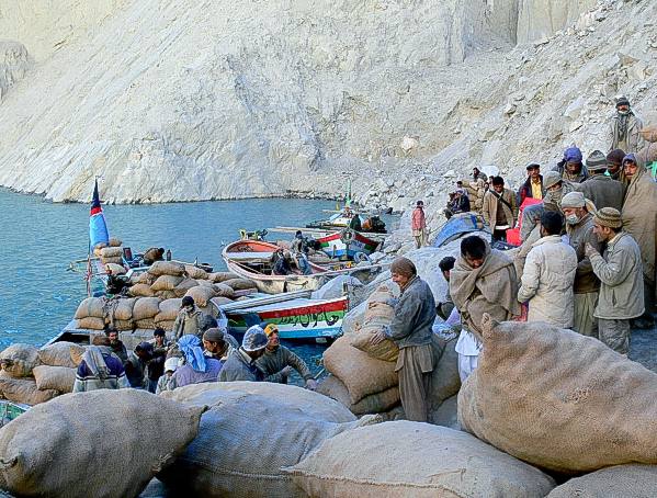 attabad lake 