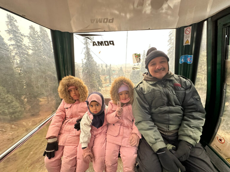 aktiviti main salji di kashmir gulmarg